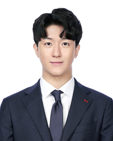 Portrait of Minkyoo Song